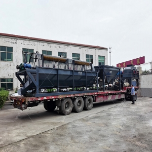 大型雙齒輥破碎機 無軸滾筒篩分機發(fā)貨圖片