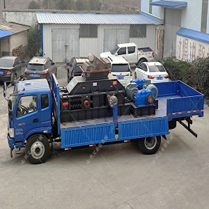 2PG1200X800連軸式對輥破碎機發貨圖片_發往四川綿陽_鵝卵石制砂