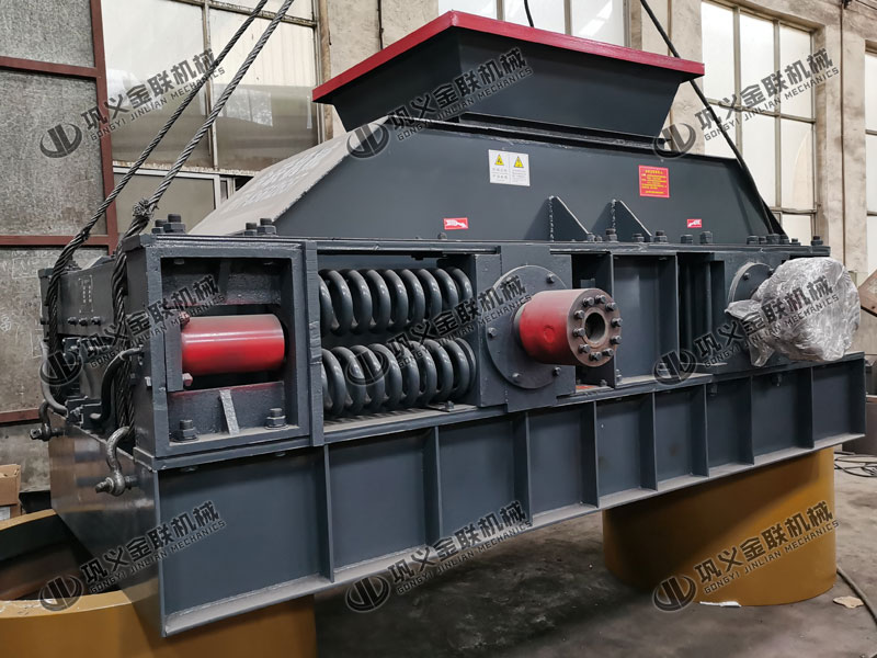 大小型對輥破碎機(jī)的型號有哪些推薦，購買一臺需要多少錢？