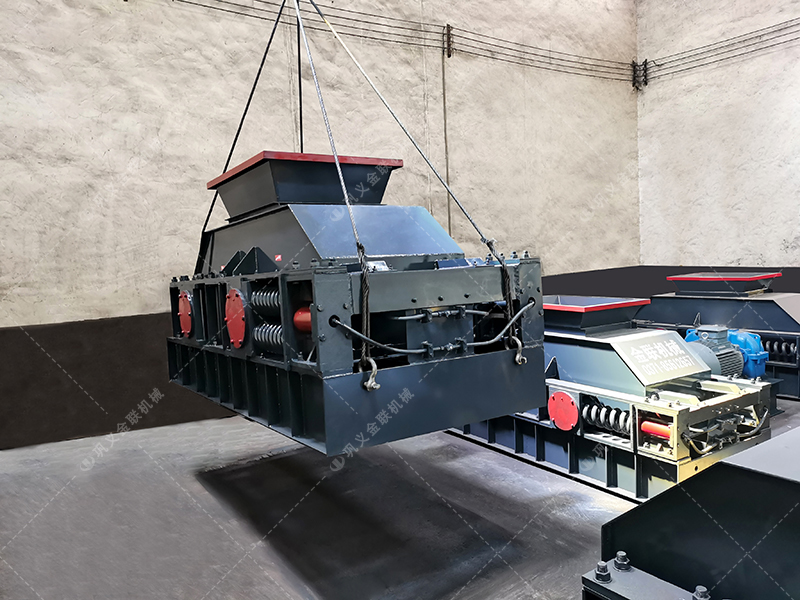 2PG1000X700皮帶對輥破碎機發(fā)貨圖片_發(fā)往湖北恩施_鵝卵石制砂