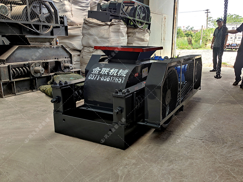 2PG400x400小型對輥破碎機發貨圖片_發往廣西雨林_破碎沙子