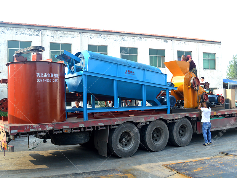 86雙級(jí)粉碎機(jī)生產(chǎn)線(xiàn)發(fā)貨圖片_發(fā)往廣西百色_破碎篩分金礦石