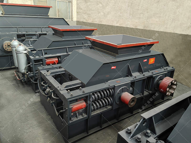 2PG1000X700連軸式對輥破碎機(jī)發(fā)貨圖片_發(fā)往廣東湛江_玄武巖制砂