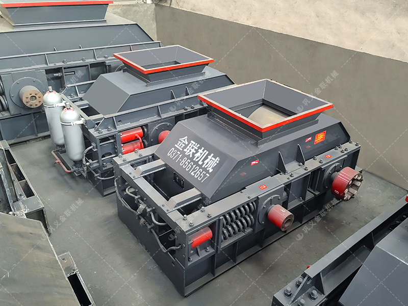 2PG1000X700連軸式對輥破碎機(jī)發(fā)貨圖片_發(fā)往廣東湛江_玄武巖制砂