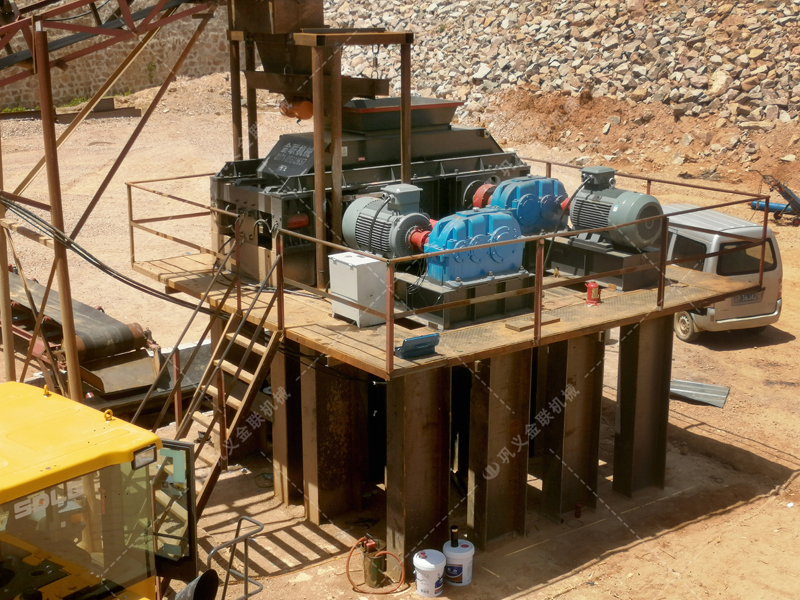 石灰石加工成石子和沙子，用對輥制砂機(jī)怎么樣？