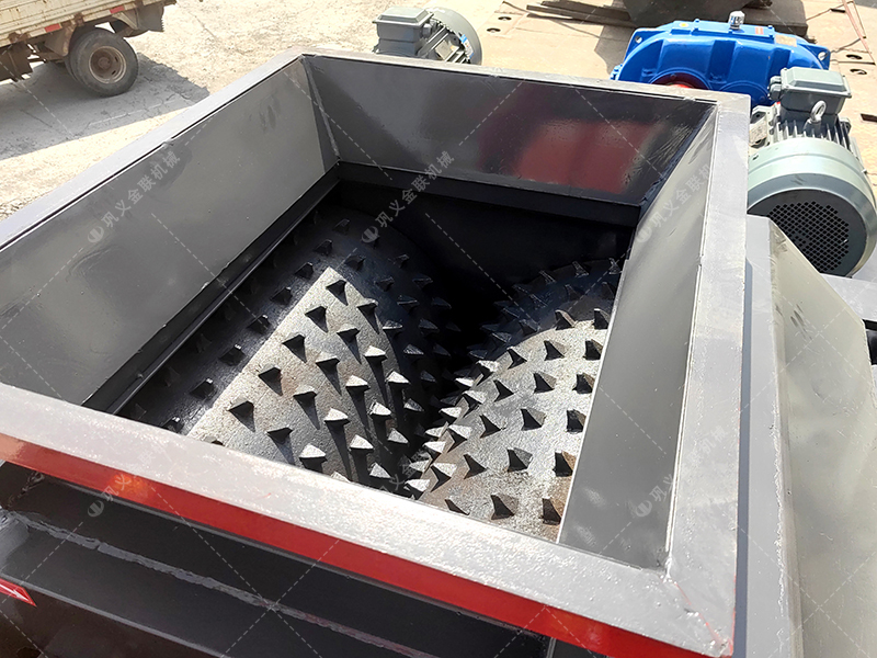 煤矸石有什么用途?小型煤矸石破碎機(jī)多少錢一臺(tái)? 煤矸石有什么用途?小型煤矸石破碎機(jī)多少錢一臺(tái)?